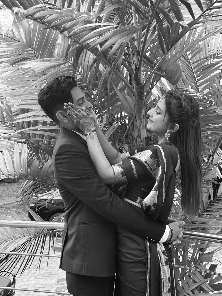 Sahan & Navoda tender embrace